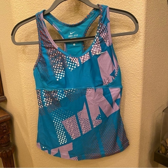 NIKE Women Turquoise Spell Out Athletic Tank Top Size Medium - Picture 1 of 9